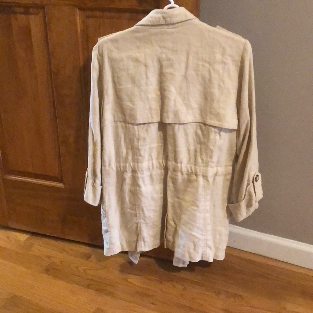 Perfect spring/fall jacket! - Picture 2 of 3